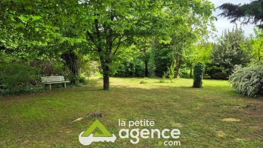 For sale Dun-sur-auron 2291 m2 Cher (18130) photo 0