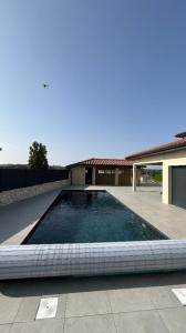 For sale Faramans 8 rooms 250 m2 Ain (01800) photo 2