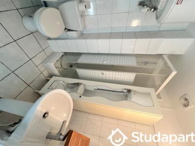 For rent Marseille-2eme-arrondissement 2 rooms 24 m2 Bouches du Rhone (13002) photo 2