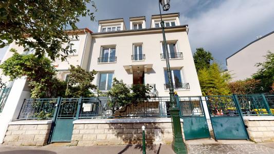 Louer Appartement 440 m2 Puteaux