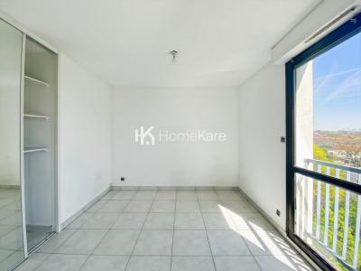 For sale Toulouse 4 rooms 75 m2 Haute garonne (31100) photo 3