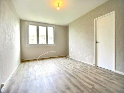 For sale Pithiviers 2 rooms 42 m2 Loiret (45300) photo 2