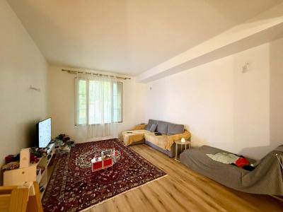 For sale Paris-18eme-arrondissement 4 rooms 70 m2 Paris (75018) photo 3