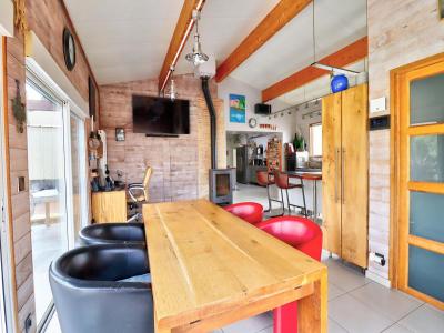 For sale Champdeniers-saint-denis 6 rooms 189 m2 Deux sevres (79220) photo 3