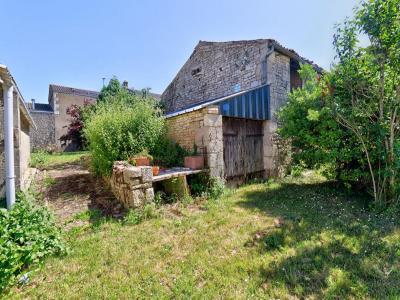 For sale Villiers-en-plaine 6 rooms 114 m2 Deux sevres (79160) photo 1