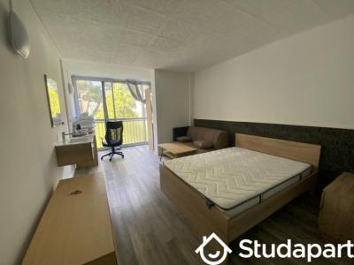 For rent Toulon 1 room 14 m2 Var (83000) photo 2