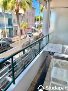 Louer Appartement Juan-les-pins 795 euros