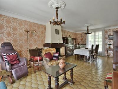 Annonce Vente 8 pices Maison  49