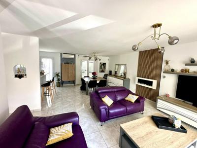 For sale Istres 4 rooms 90 m2 Bouches du Rhone (13800) photo 2