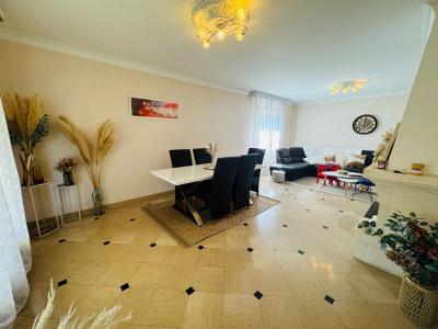 For sale Nevers 6 rooms 139 m2 Nievre (58000) photo 4