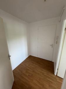 For rent Saint-just-en-chaussee 2 rooms 50 m2 Oise (60130) photo 2