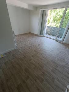 For rent Thiverny 4 rooms 68 m2 Oise (60160) photo 3