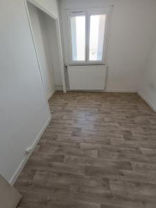 For rent Thiverny 4 rooms 68 m2 Oise (60160) photo 4