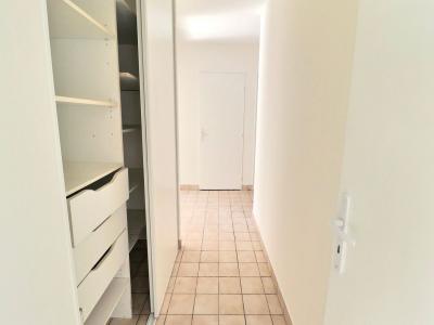 For sale Lyon-9eme-arrondissement 4 rooms 87 m2 Rhone (69009) photo 4