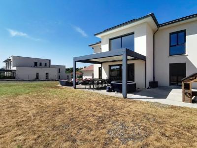For sale Meyrieu-les-etangs 5 rooms 171 m2 Isere (38440) photo 3