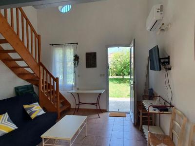 For sale ENTRE NIMES MONTPELLIER 2 rooms 35 m2 Gard (30660) photo 2