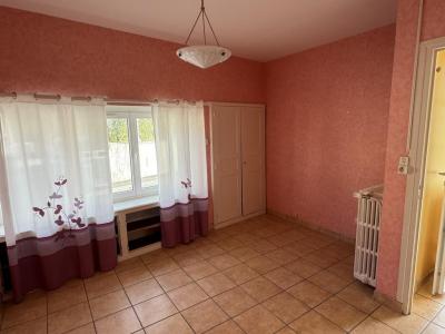 For sale CENTRE BOURG 4 rooms 65 m2 Allier (03360) photo 4