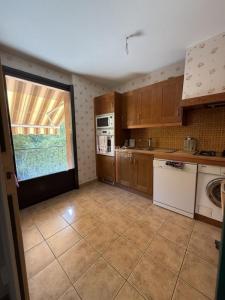 For sale Toulon 4 rooms 90 m2 Var (83000) photo 4