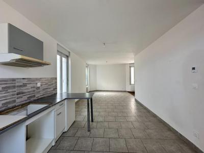 For rent Vierzon 5 rooms 86 m2 Cher (18100) photo 3