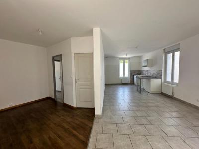 For rent Vierzon 5 rooms 86 m2 Cher (18100) photo 4