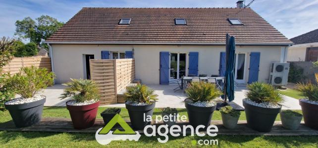 For sale Dun-sur-auron 5 rooms 136 m2 Cher (18130) photo 0