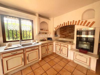 Acheter Maison Muy 570000 euros
