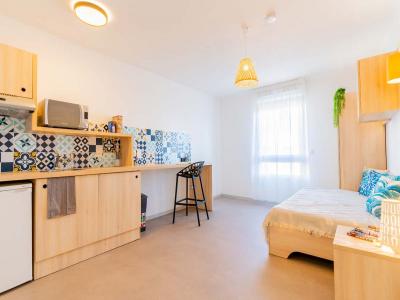For sale Begles 1 room 18 m2 Gironde (33130) photo 1