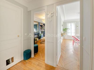 For rent Paris-9eme-arrondissement 3 rooms 66 m2 Paris (75009) photo 4
