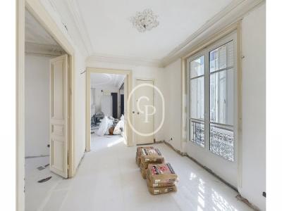 Annonce Location 5 pices Appartement Paris-8eme-arrondissement 75