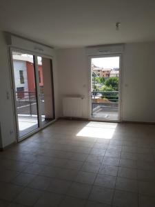Louer Appartement 67 m2 Saint-forgeux