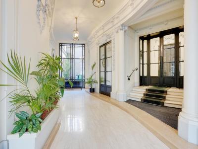 Annonce Location 5 pices Appartement Paris-8eme-arrondissement 75