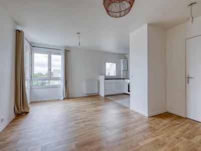 For rent Sartrouville 3 rooms 64 m2 Yvelines (78500) photo 1