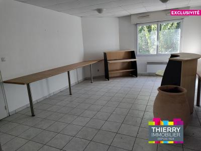 For sale Nantes 1 room 33 m2 Loire atlantique (44000) photo 3