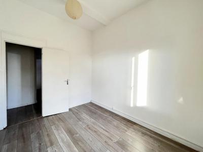 Louer Appartement Bourg 690 euros