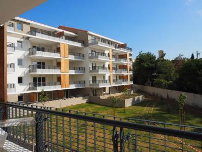 Louer Appartement 65 m2 Marseille-15eme-arrondissement