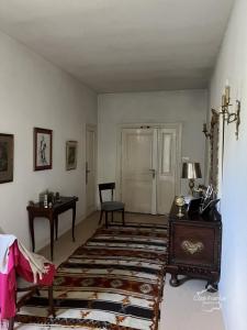 For sale Nimes 5 rooms 258 m2 Gard (30900) photo 3