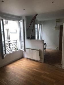 For rent Paris-18eme-arrondissement 1 room 23 m2 Paris (75018) photo 0