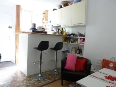 For rent Paris-10eme-arrondissement 1 room 28 m2 Paris (75010) photo 0