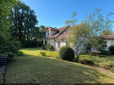 For sale Tassin-la-demi-lune 6 rooms 180 m2 Rhone (69160) photo 0