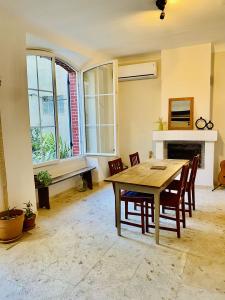 For sale 6 rooms 155 m2 Vaucluse (84170) photo 1
