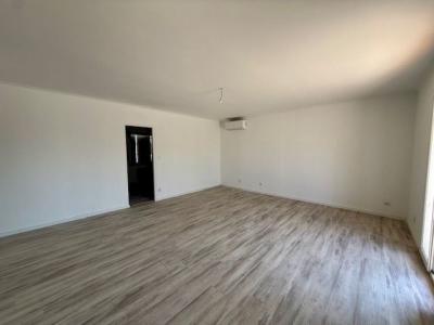 For sale 4 rooms 78 m2 Herault (34400) photo 4