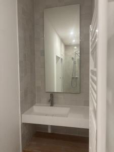 For sale 8 RUE DE LA PARISIRE 4 rooms 89 m2 Gard (30000) photo 4