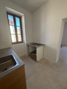 For sale 8 RUE DE LA PARISIRE 2 rooms 38 m2 Gard (30000) photo 1