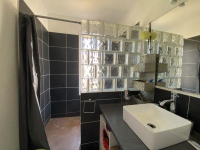 For sale CENTRE VILLE 3 rooms 80 m2 Herault (34140) photo 3