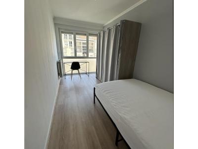 For rent Reims 4 rooms 82 m2 Marne (51100) photo 4