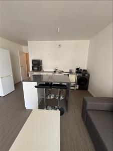 For rent Creteil 3 rooms 65 m2 Val de Marne (94000) photo 2