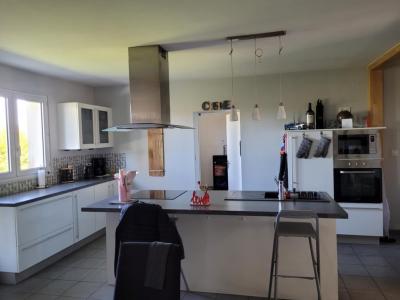 For sale Pommeraie-sur-sevre 4 rooms 98 m2 Vendee (85700) photo 2