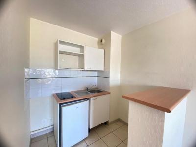 Louer Appartement 37 m2 Nimes
