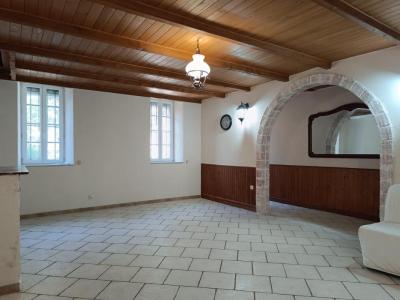 Louer Appartement 102 m2 Vinassan
