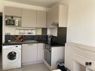 For rent Lyon-7eme-arrondissement 1 room 27 m2 Rhone (69007) photo 2
